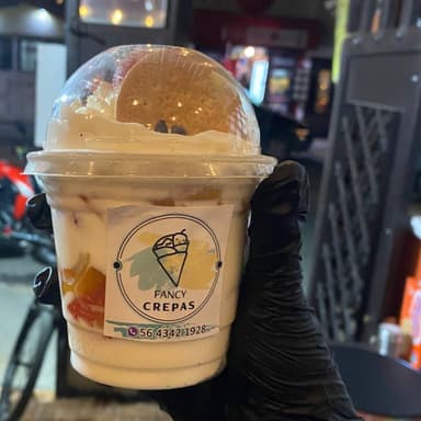 Fresas con Crema y Durazno Tamaño Junipor