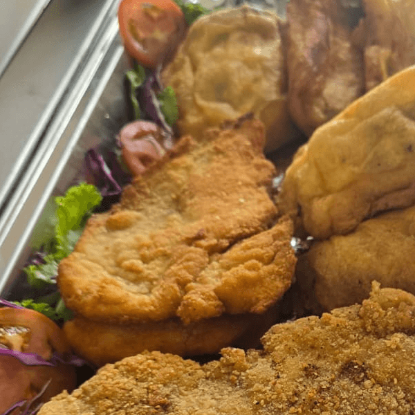 Milanesa De Pollo Empanizada