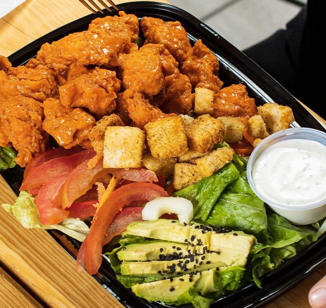 Ensalada de boneless