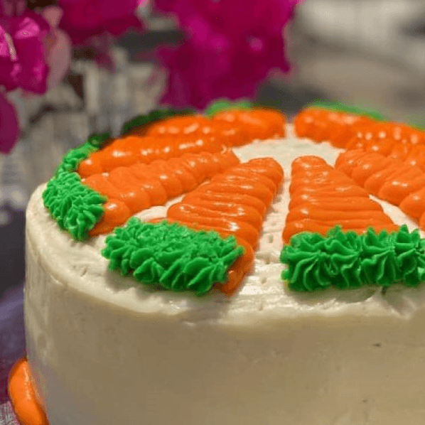 Pastel de Zanahoria Entero (10 Rebanadas)