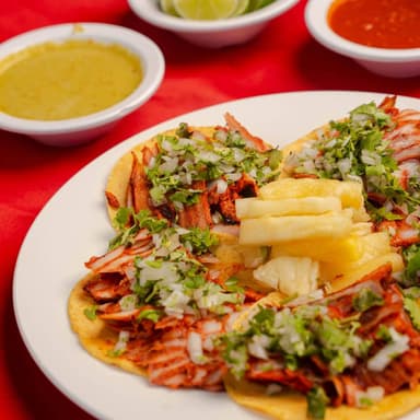 ORDEN DE 7 TACOS DE PASTOR DIRECTO DEL TROMPO