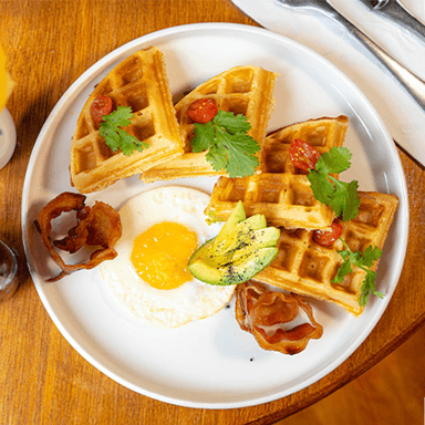 Waffles y Tocino