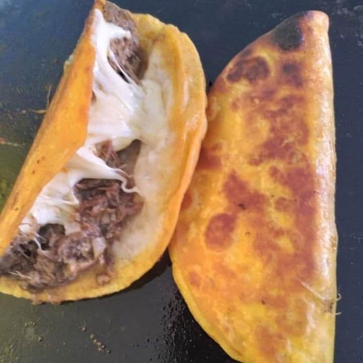 Quesabirria + Coca
