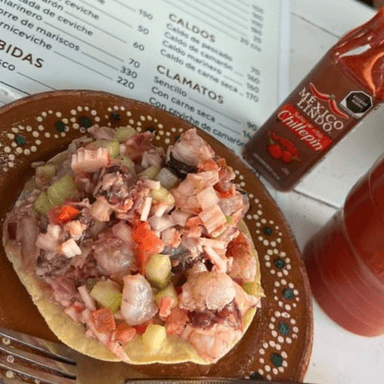 TOSTADA DE CEVICHE MARINERO