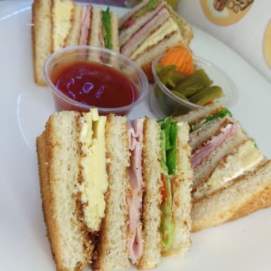 CLUB SANDWICH (D)