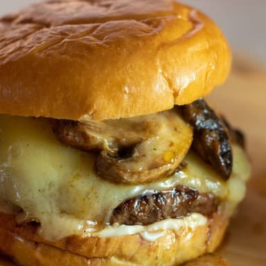 Hamburguesa Bacon & Champiñones