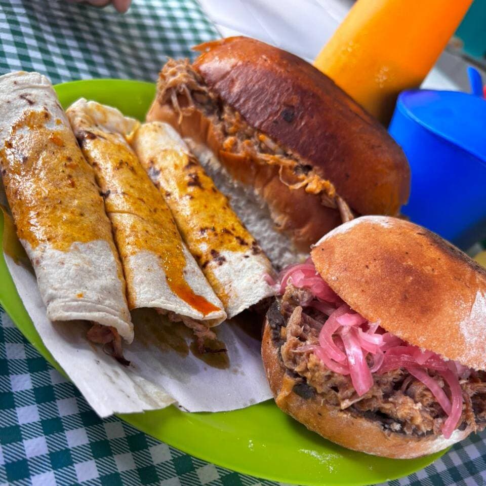 COMBO : 3 TACOS SENCILLOS + 1 TORTA+ 1 PAMBAZO
