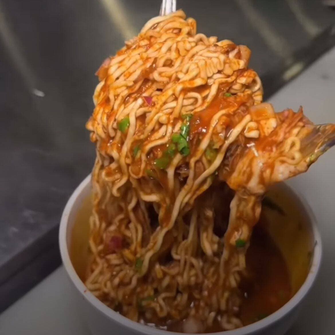 Birria-Ramen con Queso