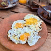 HUEVOS AL COMAL
