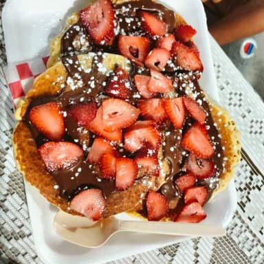 Hot Cakes de Fresa Natural y NUTELLA