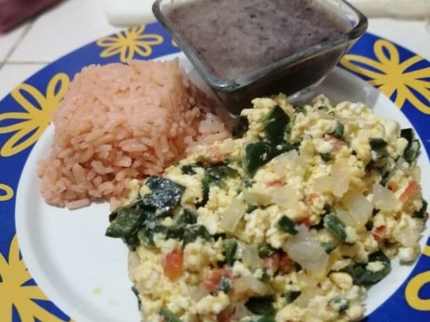 Huevos mexicanos