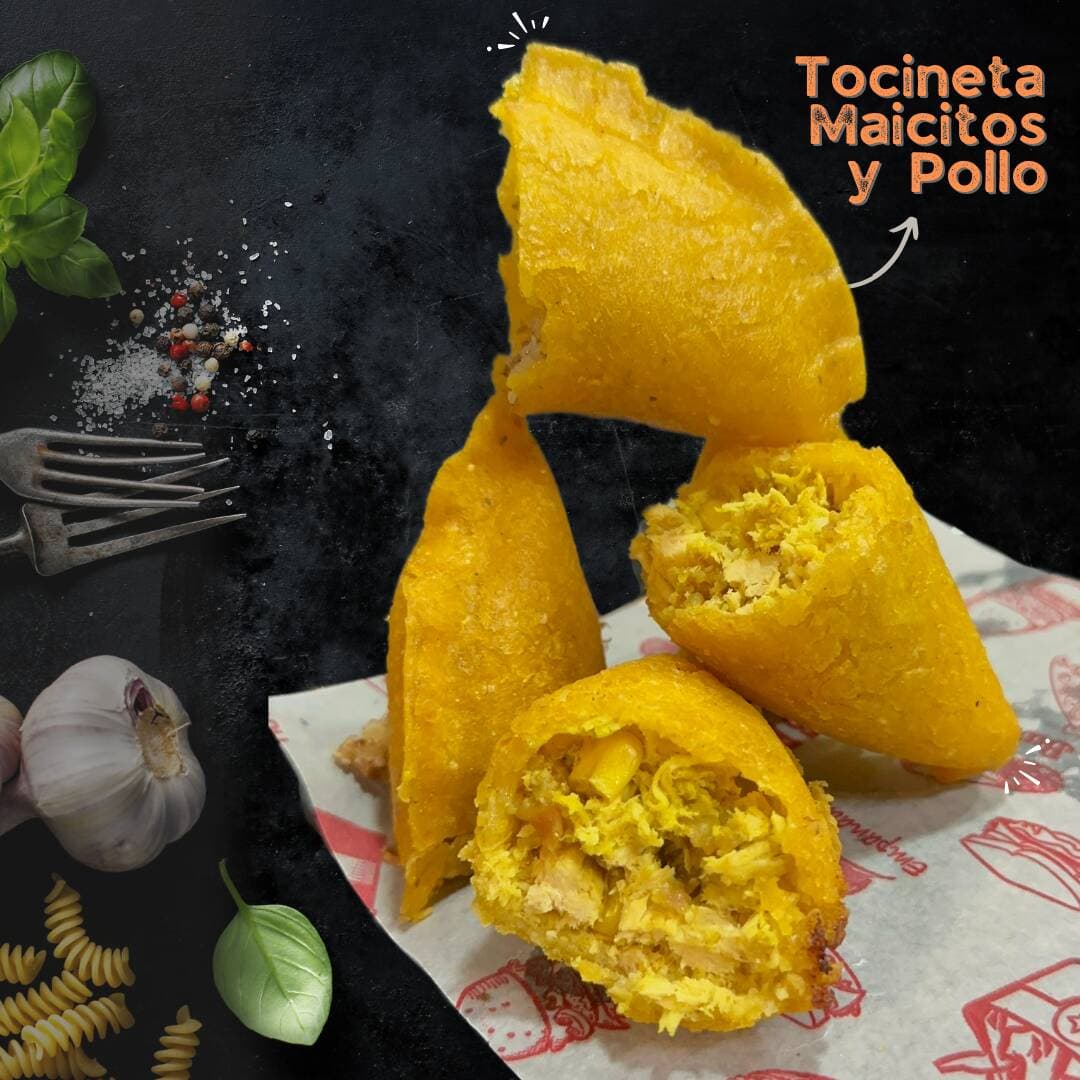 Empanada Pollo, Tocineta y Maicitos