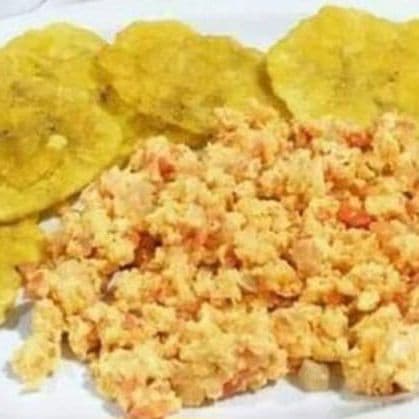 Patacón con Huevo