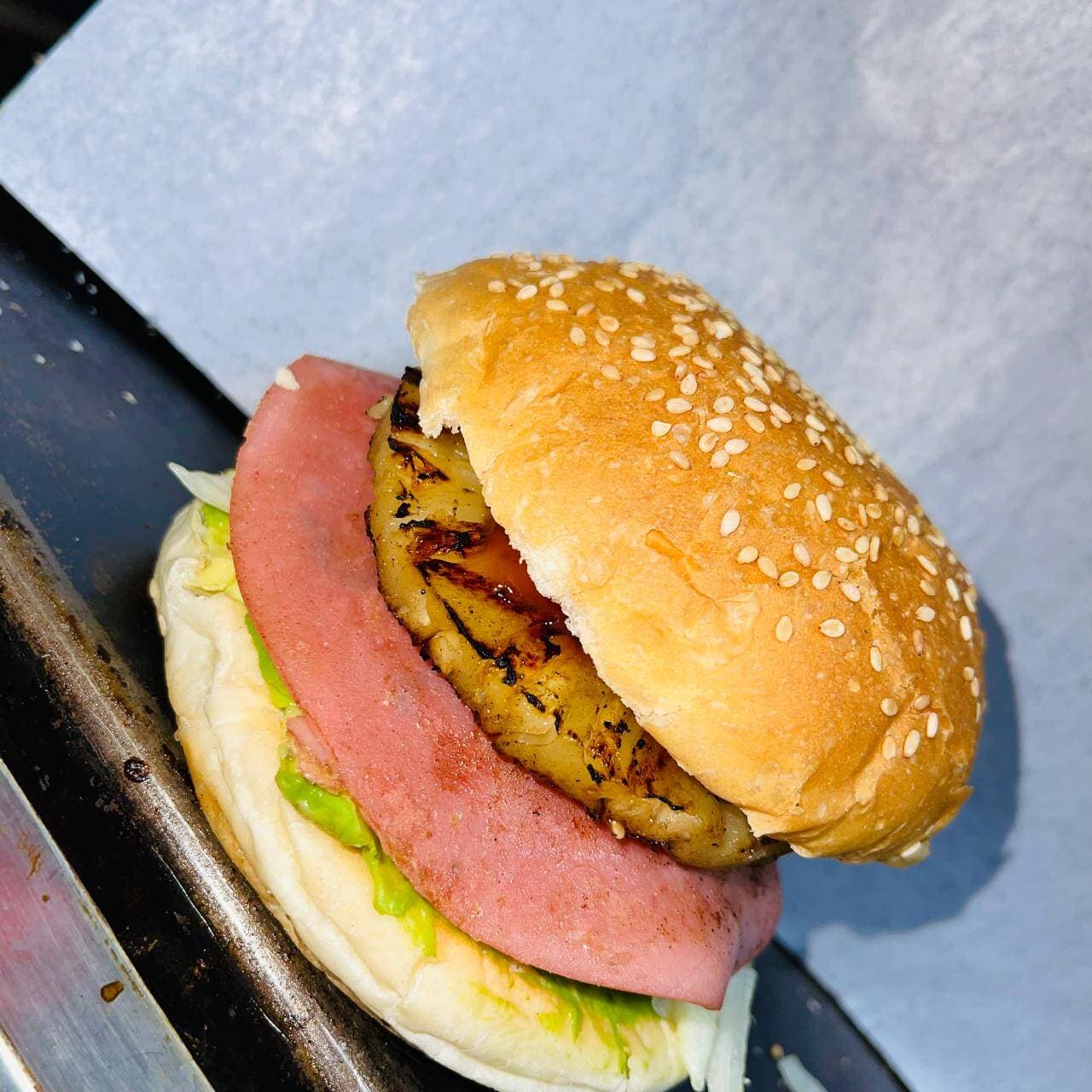 Hamburguesa Hawaiana