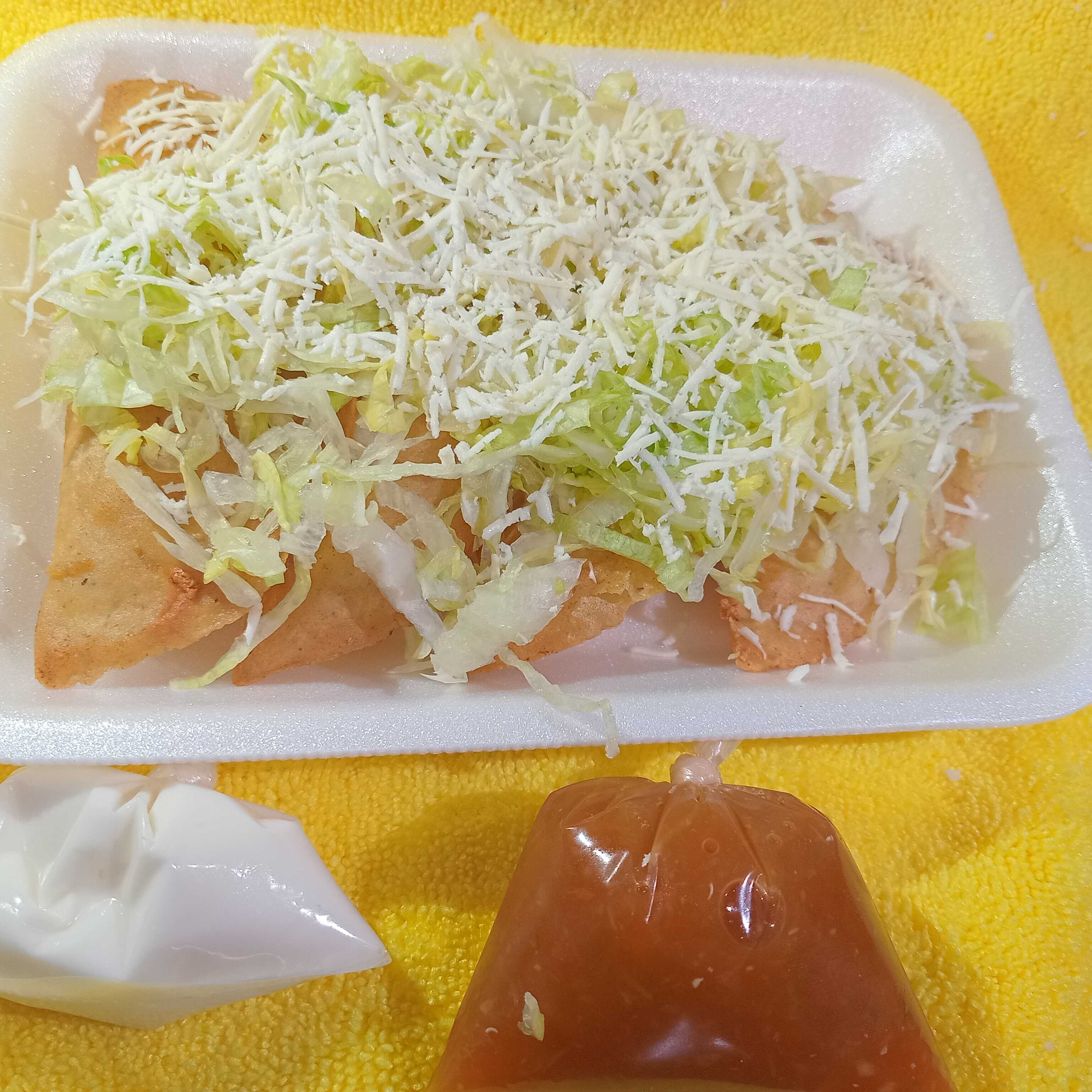 Empanadas Fritas de Pollo.4️⃣ Piezas