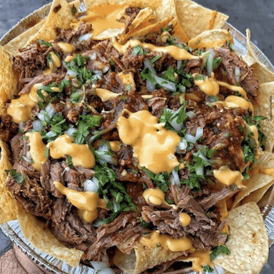 Nachos con asada