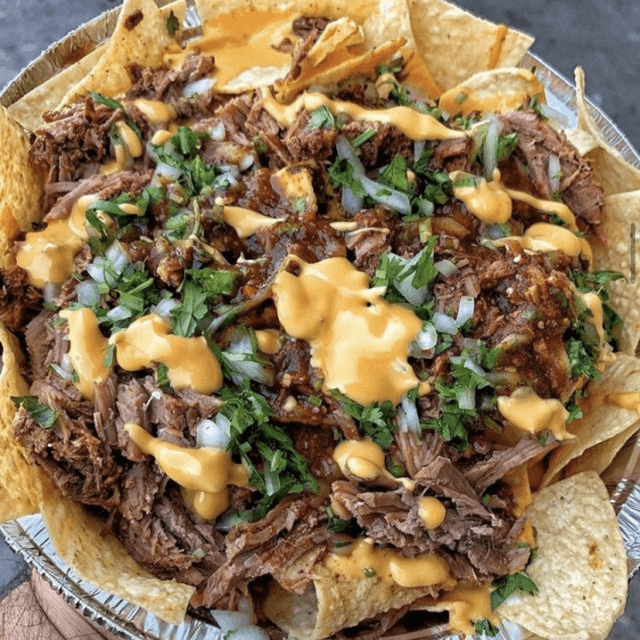 Nachos con asada
