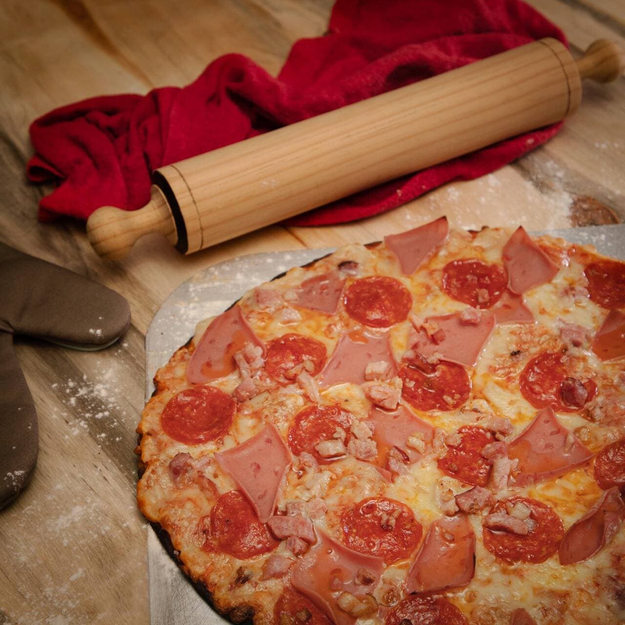 Pizza Tres Carnes