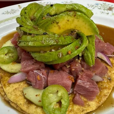 Tostada de Medallón