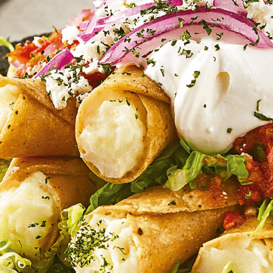 TACOS DORADOS DE PAPA (ORDEN DE 5)