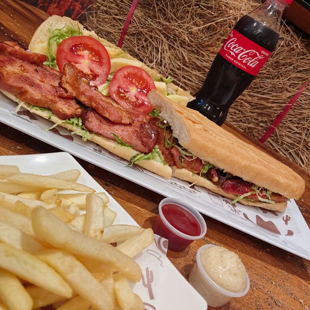 Costilla Ahumada Junior