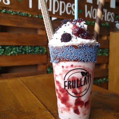 Frappe Queso con Zarzamora