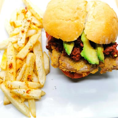 Torta de Milanesa con Chorizo