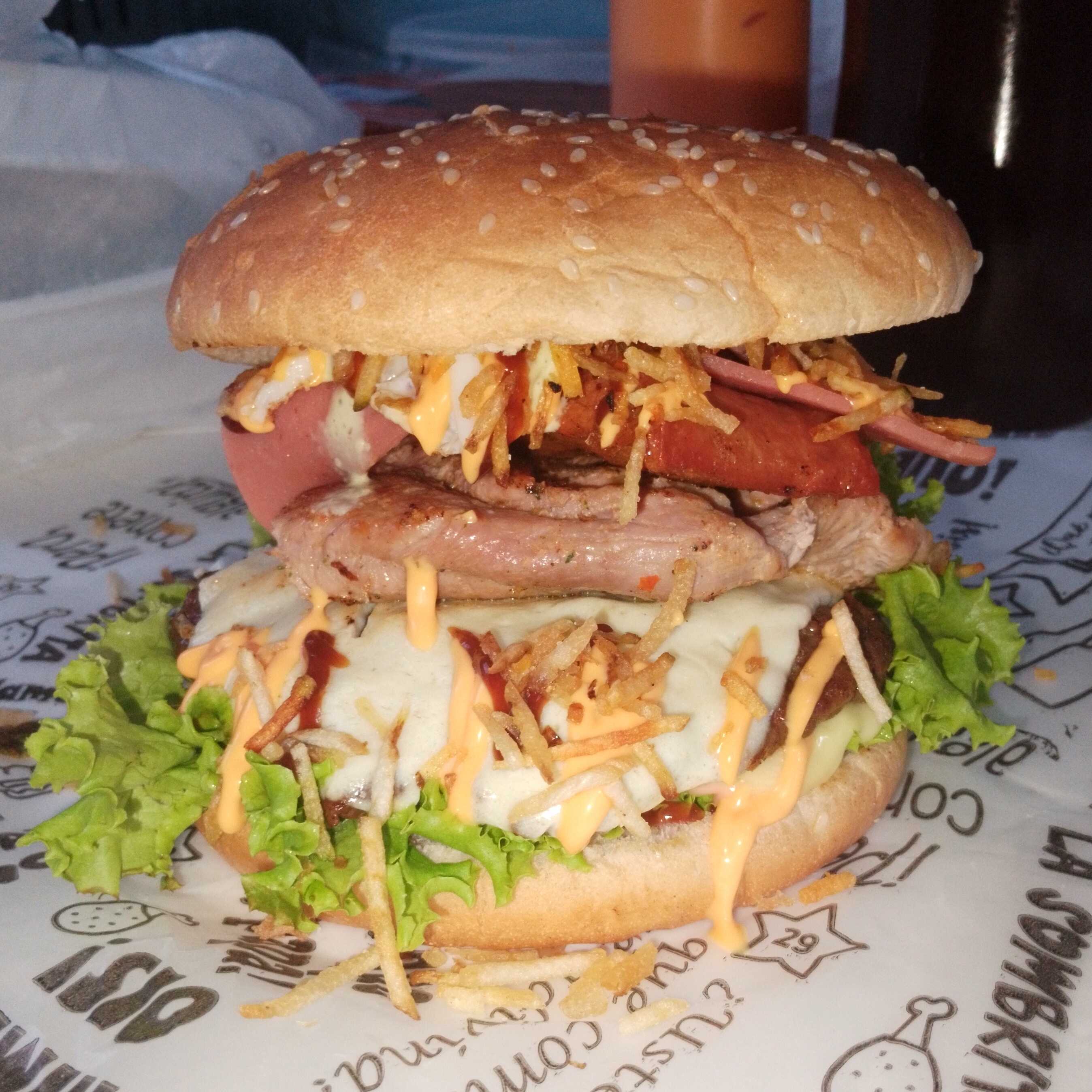 Combo Hamburguesa  especial+ Bebida