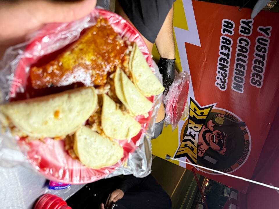 tacos de puerquito echado el RETEN