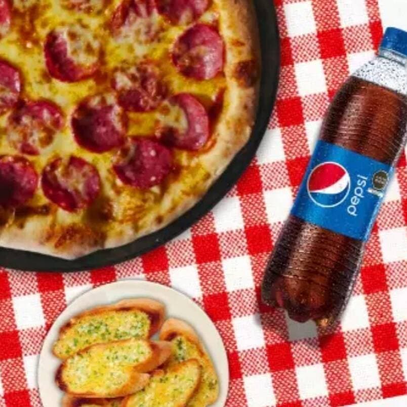 1 Familiar, Pan al Ajo y Pepsi 1 L