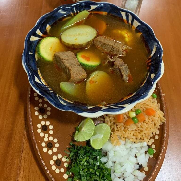 Caldo de Res