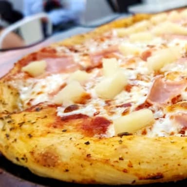 Pizza Hawaiana