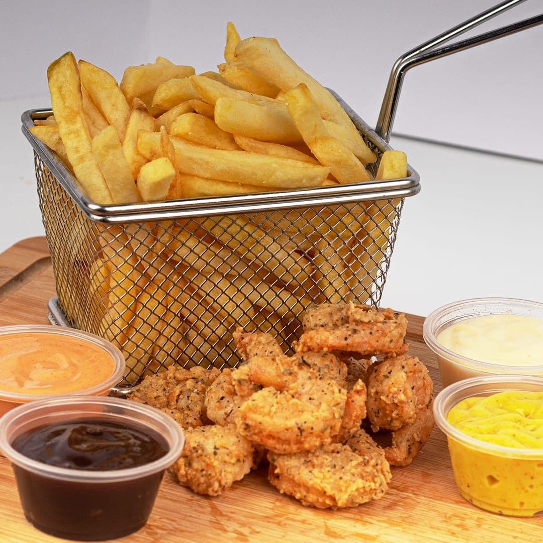 Papas con Camarones Empanizados