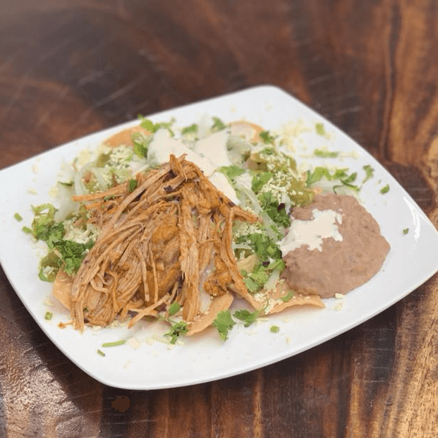 Chilaquiles con Pollo