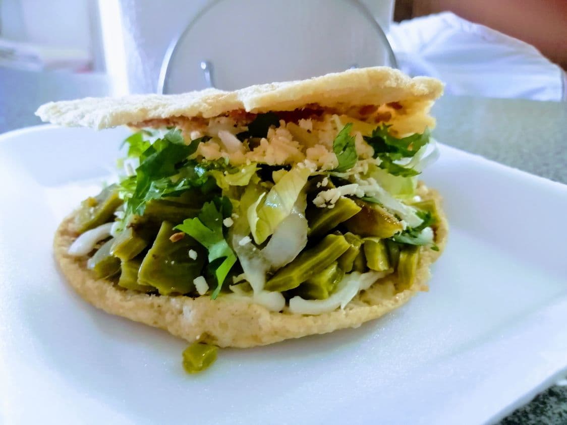 GORDITA QUESO OAXACA