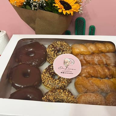 Caja de Donas Tradicionales