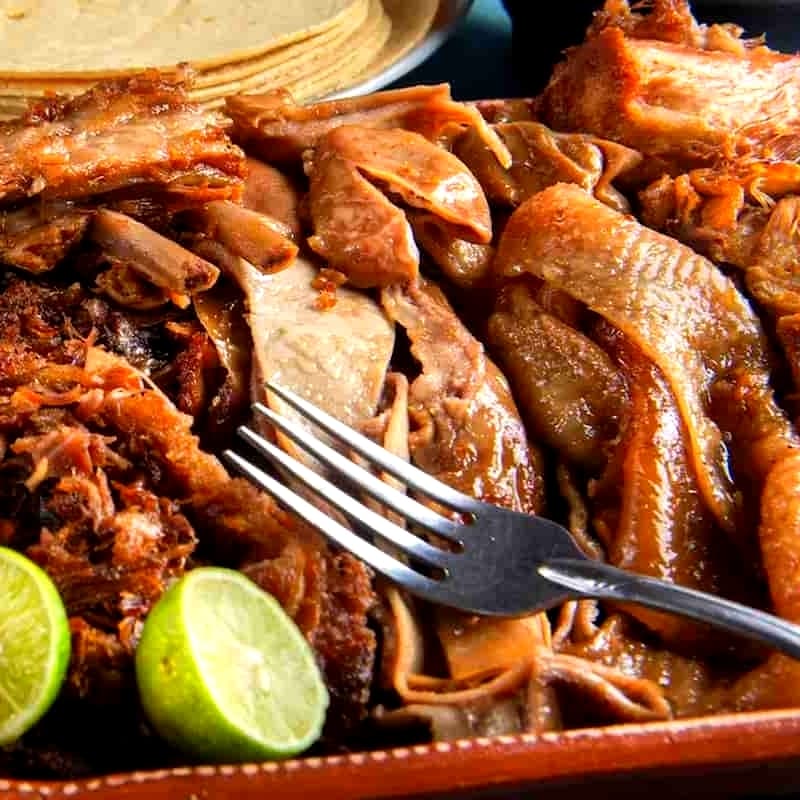 1/2 kg carnitas de puerco