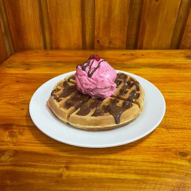 2 Waffles Tradicionales + helado