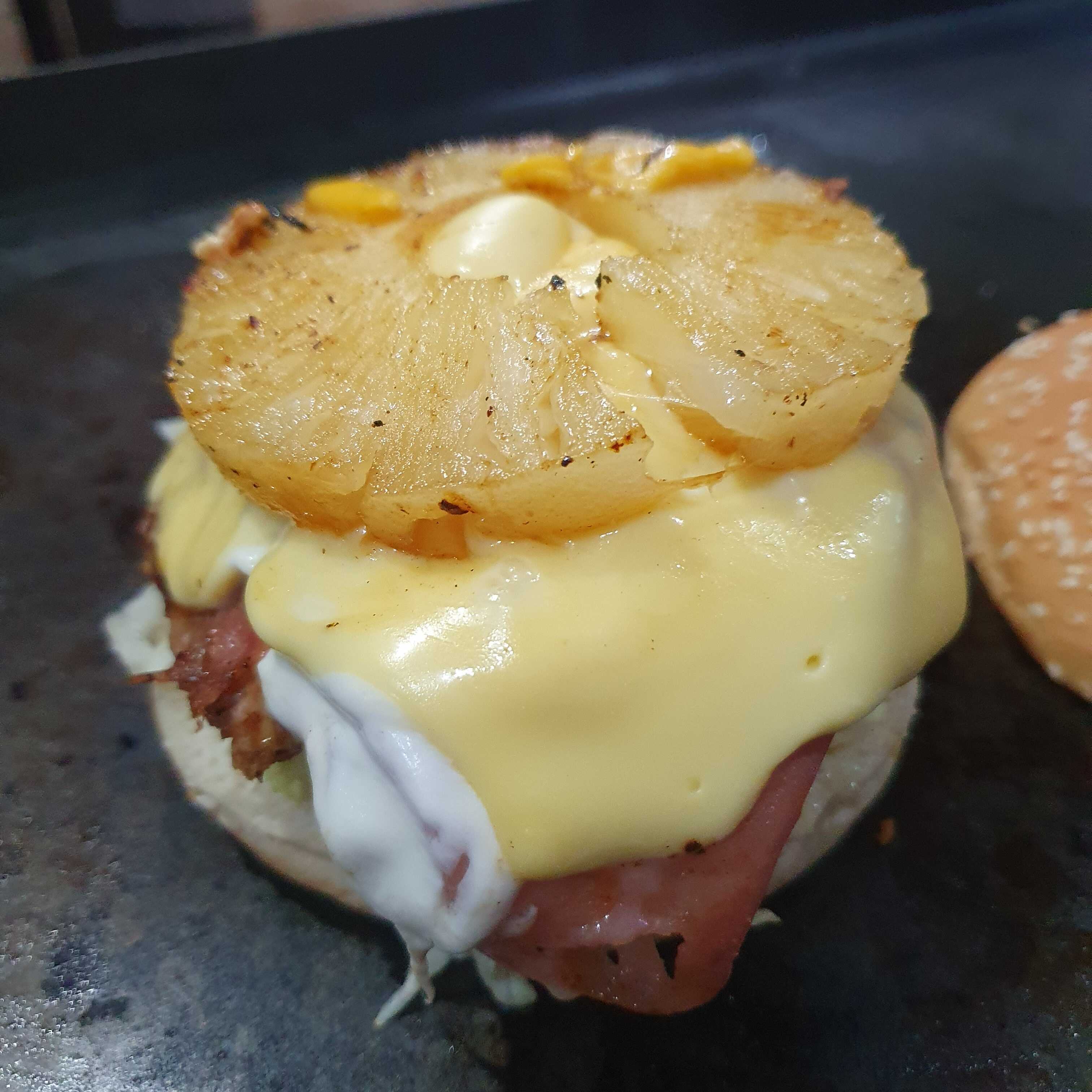 Hamburguesa Hawaiana