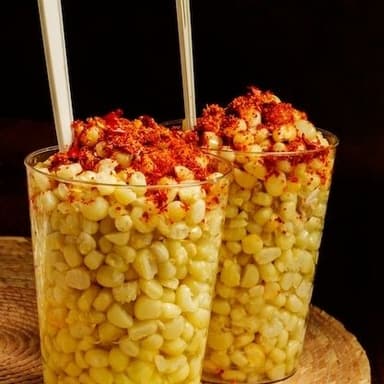 Elote en Vaso o Palo Sal, Limón y Chile