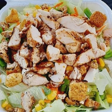 Ensalada Bar Grande con Pollo