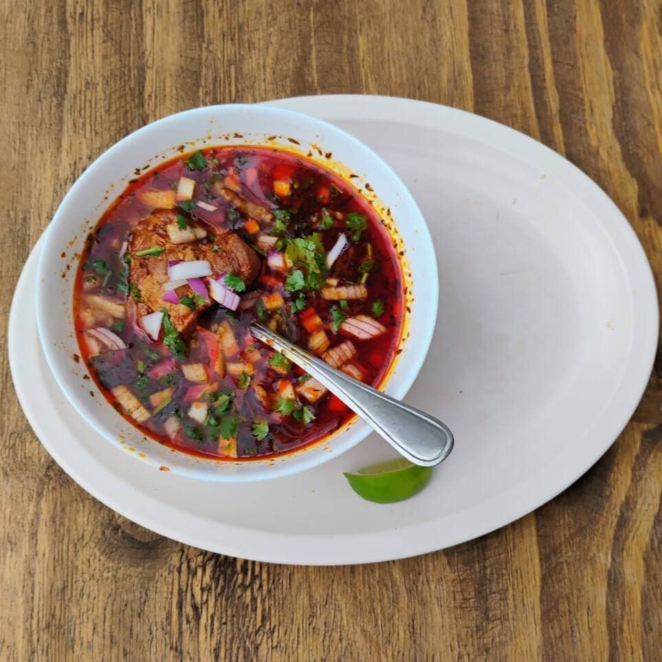 1/2 Litro de Consomé Con Carne