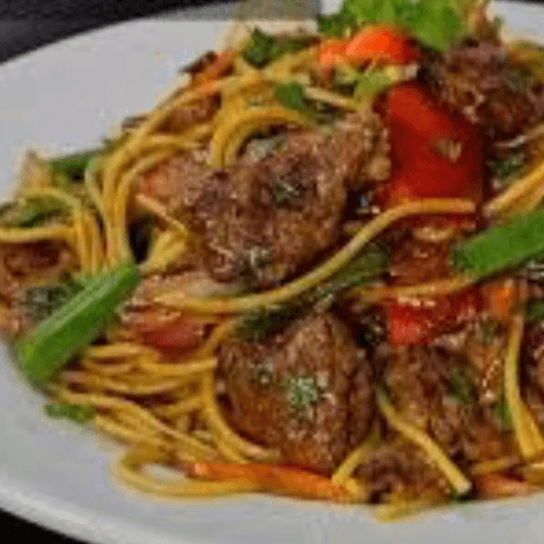 Tallarín con Carne