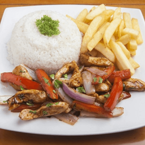 Pollo Saltado
