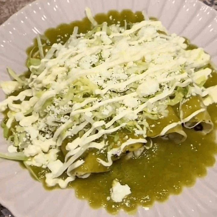 Tacos dorados de pollo