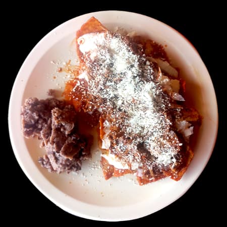 Birriaquiles (chilaquiles con Birria)