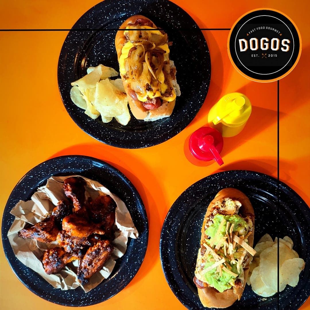 Fast Food Gourmet Dogos