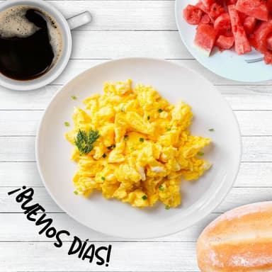 Huevos al Gusto, Café, Fruta y Pan Salado.