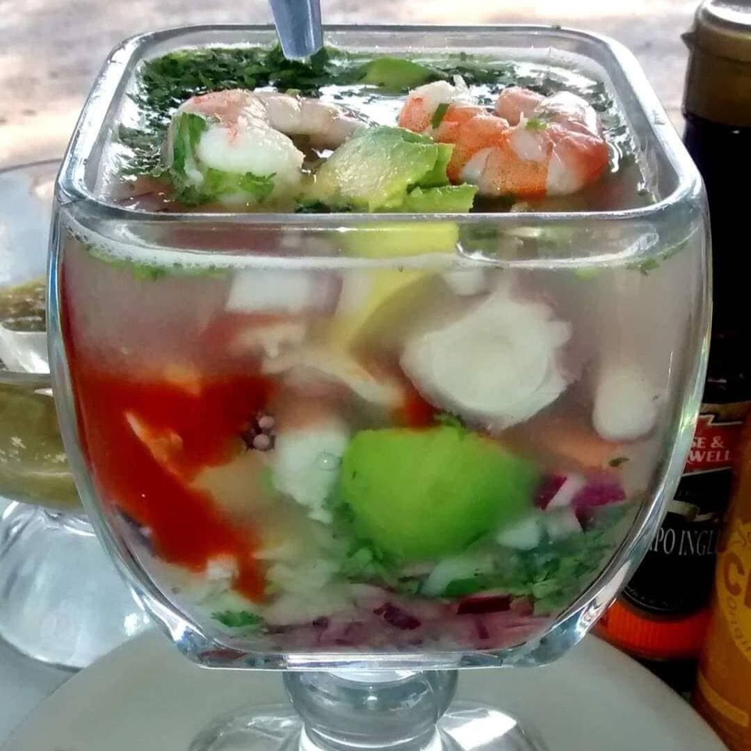 Cocktel Mediano