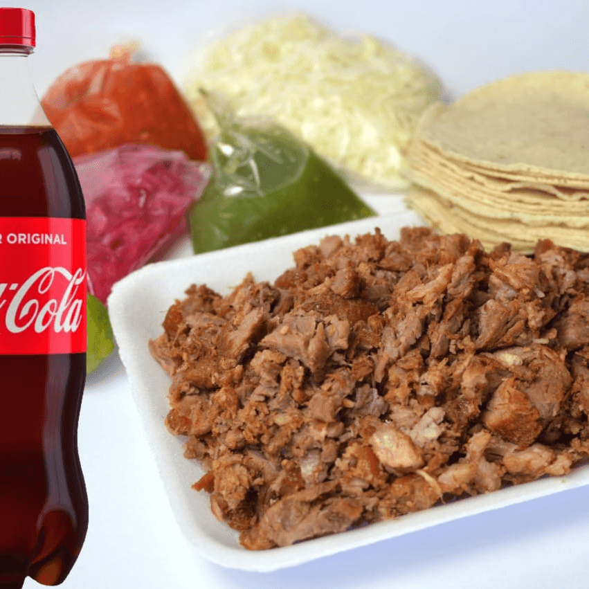 *1 Kilo Carnitas + Coca 1.5 Lts. + 1/2 L Frijoles